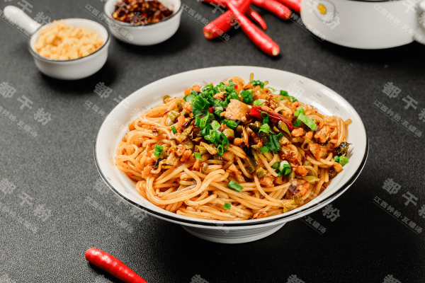 都干粉·江西拌粉为什么生意不好?加盟怎么样?(图2) 都干粉·江西拌粉为什么生意不好?加盟怎么样?(图2)